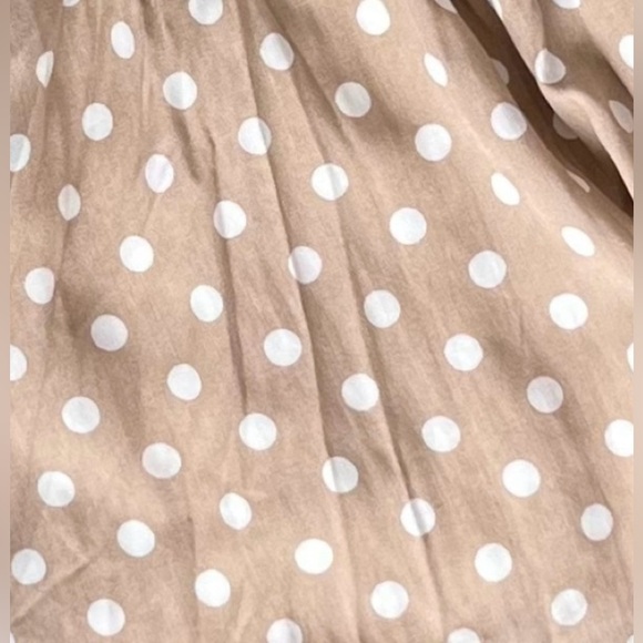 Anthropologie Dolan Left Coast
Womens Smocked Midi Polka Dot Dress
XSmall Beige - Picture 14 of 15